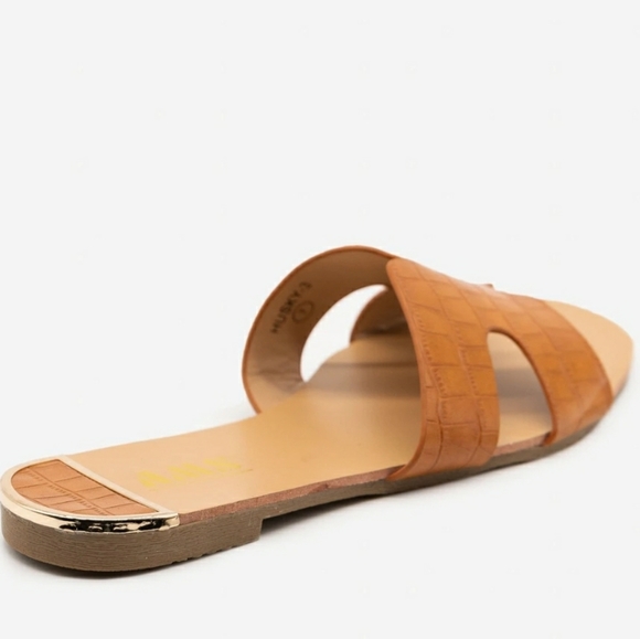 🆕️ Arrivals "Chicago/Tan" - Picture 5 of 5